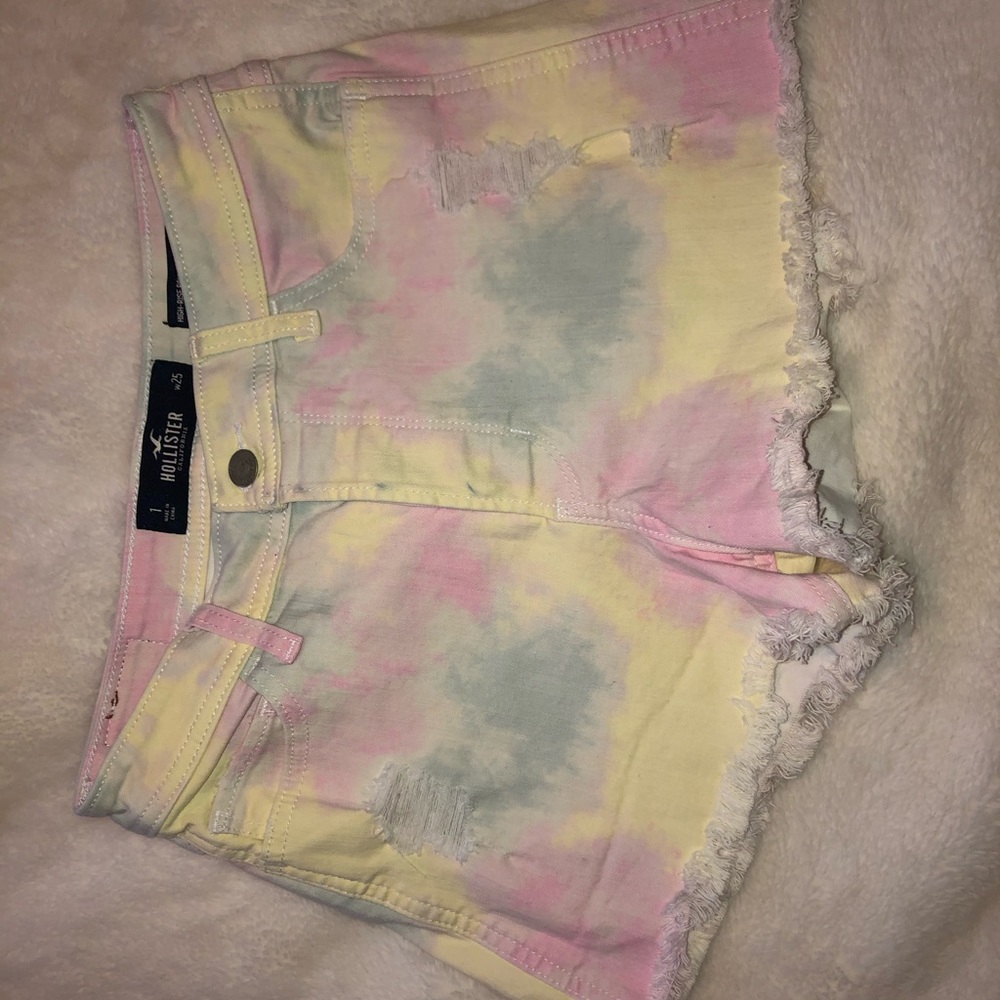 Hollister tie dye high-rise shorts